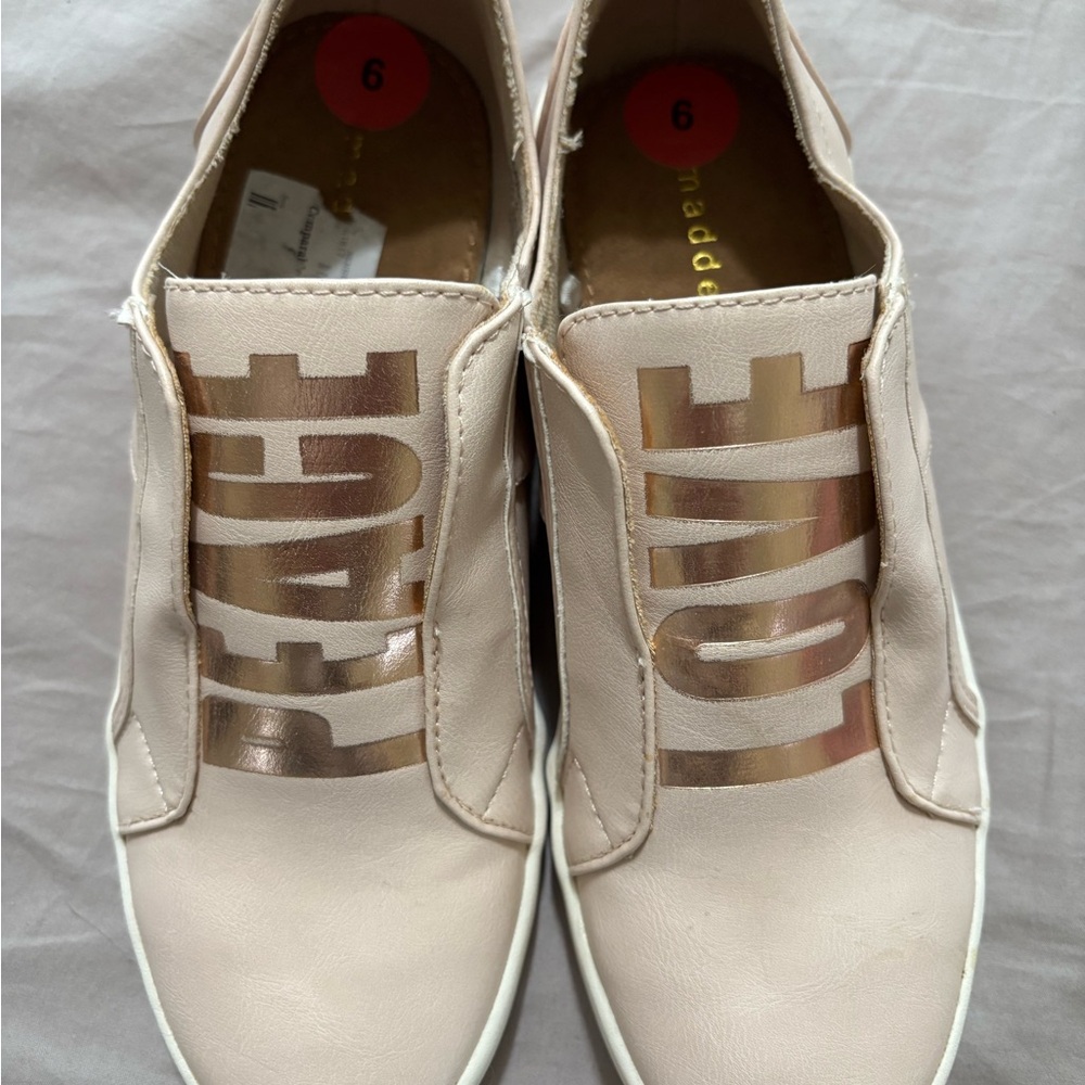 Madden Girl Cream Slip-On Sneakers with Peace and Love